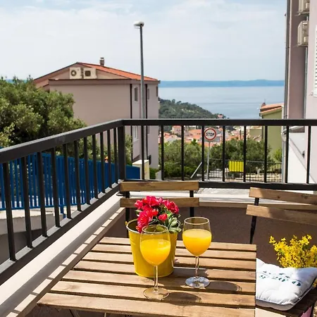 Blue Lagoon Apartment *