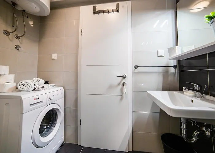 Blue Lagoon Makarska